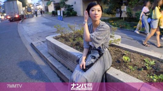 200GANA-2121 マジ軟派、初撮。 1373 夜の裏原で黒髪ショートのオシャレ女子を突撃ナンパ!『ファッションインタビュー』というキラーワードにまんまと釣られてホテルへ!