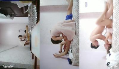 2021.9.27,【凡哥足療探花】,漂亮短髮小少婦,舔穴狂魔,黑森林中掰開蜜穴,一通狂吻,柳腰亂扭淫液四濺,激情啪啪勁爆