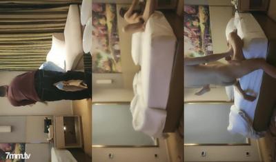2021-10-31 ムスタング楽しみ探し、青ロングスカートネット赤面周辺少女、おっぱい揉み、スカートボタンホール持ち上げ、頭埋め、イラマチオ、脚抵抗、立ち、腰を支えて叩かれる