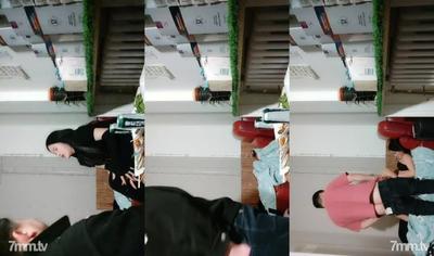 2022-2-10【大內密探008】泡良高手帶妹子回宿舍,吃飽喝足操逼,慢慢湊近摸摸搞搞,美女欲拒還迎,按到床上扒