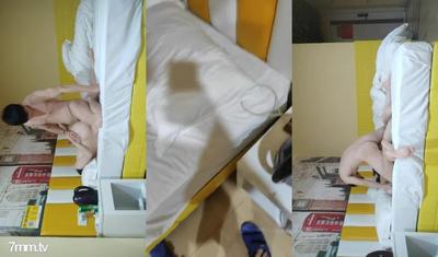 2022-2-15【愛情丶故事】專搞人妻少婦 ,被窩裡拉出來再乾兩炮 ,第一視角後入美臀 ,抱起來抽插搞得喊不要