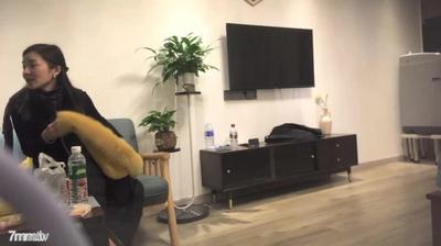 2022-2-24【熟女丶探花】極品眼鏡人妻,仙丹加持,高清拍攝,近距離舔屌展示口活,側入爆插小穴