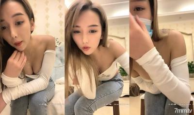 極品超高顏值女神【楊蔥蔥】❤️自摸玩弄粉嫩小穴,渾身騷癢好想要❤️