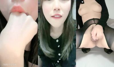 The Ultimate Stunner! Super High-value Goddess! The Appearance Is Sweet And The Play Is Very Coquettish, White And Tender With Superb Beautiful Breasts, Black Silk Beautiful Legs