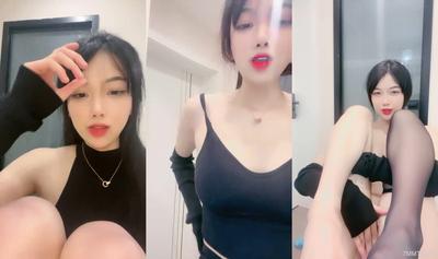 The High-value Internet Celebrity Goddess Shows Her Face In The Live Broadcast, The Top Stunner Talent Show, Sexy Hot Naked Dance