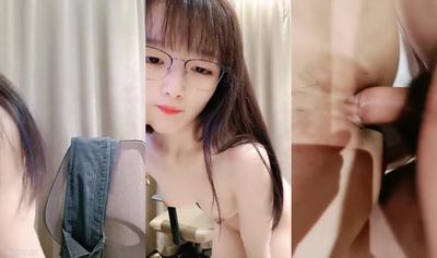 베테랑 쇼 여주인! 안경 쇼 암캐! 호텔은 섹스를 위한 유료 방이 있고, 일어서서 다리를 들고, 파일 드라이버를 타고