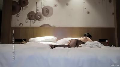 [AI 이미지 품질 향상] 2020-06-25 [Xiaobao Xunhua] 청바지 흰색 섹시한 여자 노출 우유 결합 인터넷 양말.