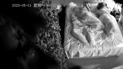 2023-5-1 러브호텔의 희귀한 초록잎 방에서 유출 연휴에 방을 연 젊은 커플들의 솔직한 사진