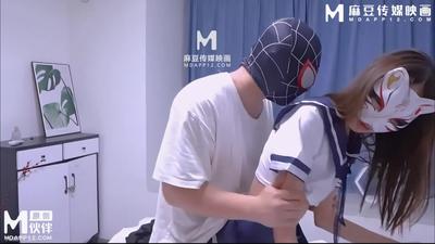 三隻狼SZL-018清純甜美的學生妹【麻豆】