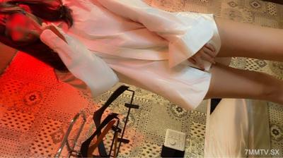 FC2-PPV 4602230 【個撮】22歳モデルは渋谷1◯9店員!爆吸おそうじフェラと最高のアナル舐めと癒しの乳首舐めと美脚ナマ足を堪能【完全顔出し】 {
