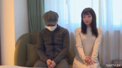 fc2-ppv 4664959 부부가 함께 출연! 아내가 범해지는 장면을 보고 싶다고 해서. 남편 앞에서 절정하며 「안에射してぇ♡」라고 애원하는 아내.