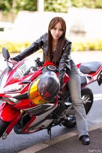 fc2-ppv 4770732 【Limited Price】Bike is my partner, super stylish and hot babe. A cool and collected woman loses her mind and has non-stop orgasms with raw sex! | FC2 Content Market