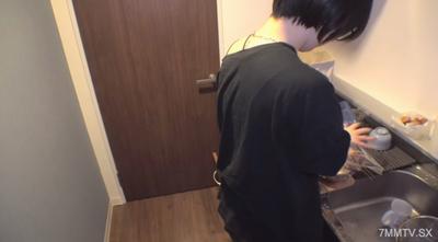 fc2-ppv 4842726 【Sorry boyfriend】I went to his place and he was making lunch for me, so I got in the way. Then I felt like doing it, so we did it right there.