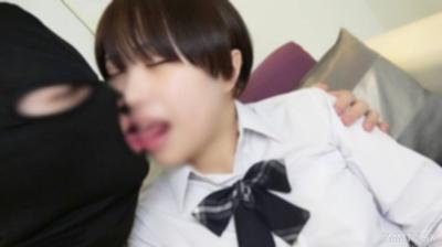 fc2-ppv 4932658 【First time】Waseda University hopeful, a boyish 19-year-old working part-time at a bakery with only one experience. Pour thick cream into her tender, inexperienced skin.