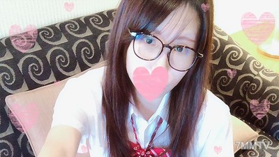 fc2-ppv 1030795 Dangerous day in-out NTR♥ Pure girl next door glasses beauty "No raw...♥" Despite her words, she opens her pussy in heat and begs for raw sex♥ Grinding in cowgirl position rubbing the glans against the cervix to extract semen→Pregnancy gua