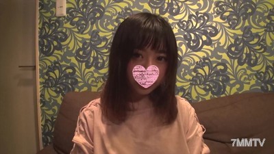 fc2-ppv 1118562 【S必看】普通的性愛已經不夠了！把電動按摩棒插進陰道裡高潮連連！喜歡激烈玩法和掐脖子的。發現無底洞的M素人女孩！