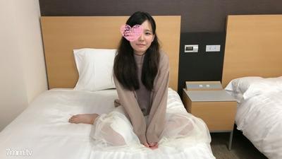 fc2-ppv 1577152 First-time girl●student ❤️ only one experience♪ Untreated pubic hair on a loli body❤️ First time filming penetration and first time creampie! 【Self-shot】
