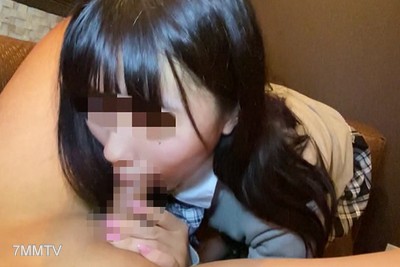 fc2-ppv 1579990 【First time・Facial】Limited to 6000 points → 3000 points Again, she&quots young so I can&quott say much, but I blasted a huge load of cum all over her cute face.
