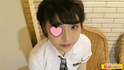 fc2-ppv 1595548 『要射在裡面哦』『好……』這是一位天真無邪、可愛又純情的18歲少女，她的小陰毛還在發育中的私密處被內射【個人拍攝】