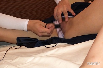 fc2-ppv 2454087 ※Limited time only: 1930pt→930pt 【Uncut・Creampie】Stunning style of a young wife and double infidelity. The original wife was going to throw away the dress she wore for insemination