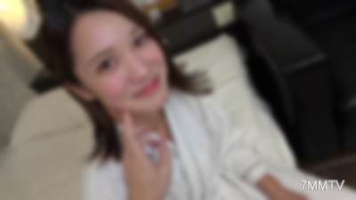 fc2-ppv 2878318 烏克蘭現役半血模特兒19歲。對著身材苗條的美貌混血千金進行生殖器插入侵犯，在她過於美麗的臉上大量射精。