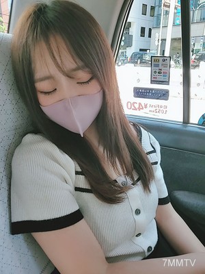fc2-ppv 3037045 【Archive Work/Leak】A slender, fair-skinned, and highly sensitive junior girlfriend. While listening to her boyfriend&quots complaints, she is led into the room while having sex, and he ejaculates inside her vagina.
