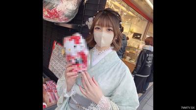 fc2-ppv 3215955 初顔出し撮影！！本日限定1980pt！！僕が通っている青山の美人美容師に着物を着せて河川敷で野外フェラ＆口内射精！！彼女の美貌とあまりの気持ち良さに興奮冷めず2回連続生中出し！！ {