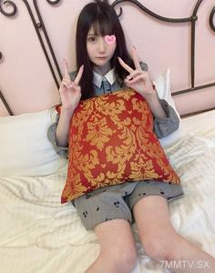 fc2-ppv 3292477 【カメラマンあり】「私で気持ちよくなってください...」スレンダーくびれボディを持つ黒髪ロングの清楚系女子みずはちゃん。見下していた客の男に抱かせて妊娠汁をみずはちゃんの生まんこに注。 {