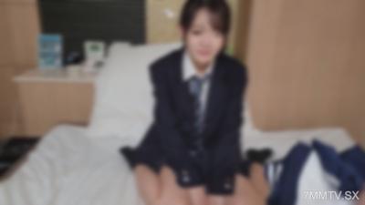 fc2-ppv 4314415 巨乳女偶像學生妹。換上運動短褲後直接內射