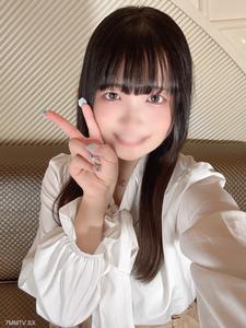 FC2-PPV 4391667 【天然骚穴×18歲的背德感】※特典露臉♡清純系JD小妹妹18歲　漂亮的奶子被責罵後變得淫亂，幸福地露出色情的表情並進行大量內射♡