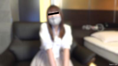 FC2-PPV 4432222 【첫 회 한정 특별 가격！】 비치 젊은 아내를 격하게 삽입！！ 평일 낮부터 간통을 저지르는 음란한 여자의 성욕을 충족시키기 위해 임신 불가피한 진한 정액을 선사♪