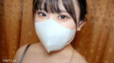FC2-PPV 4463217 【無】在街上找到的完全素人美女，帶她進酒店穿上尼豆袜拍A片。雖然是第一次卻願意做口爆一次，還讓我內射。※特典高畫質版